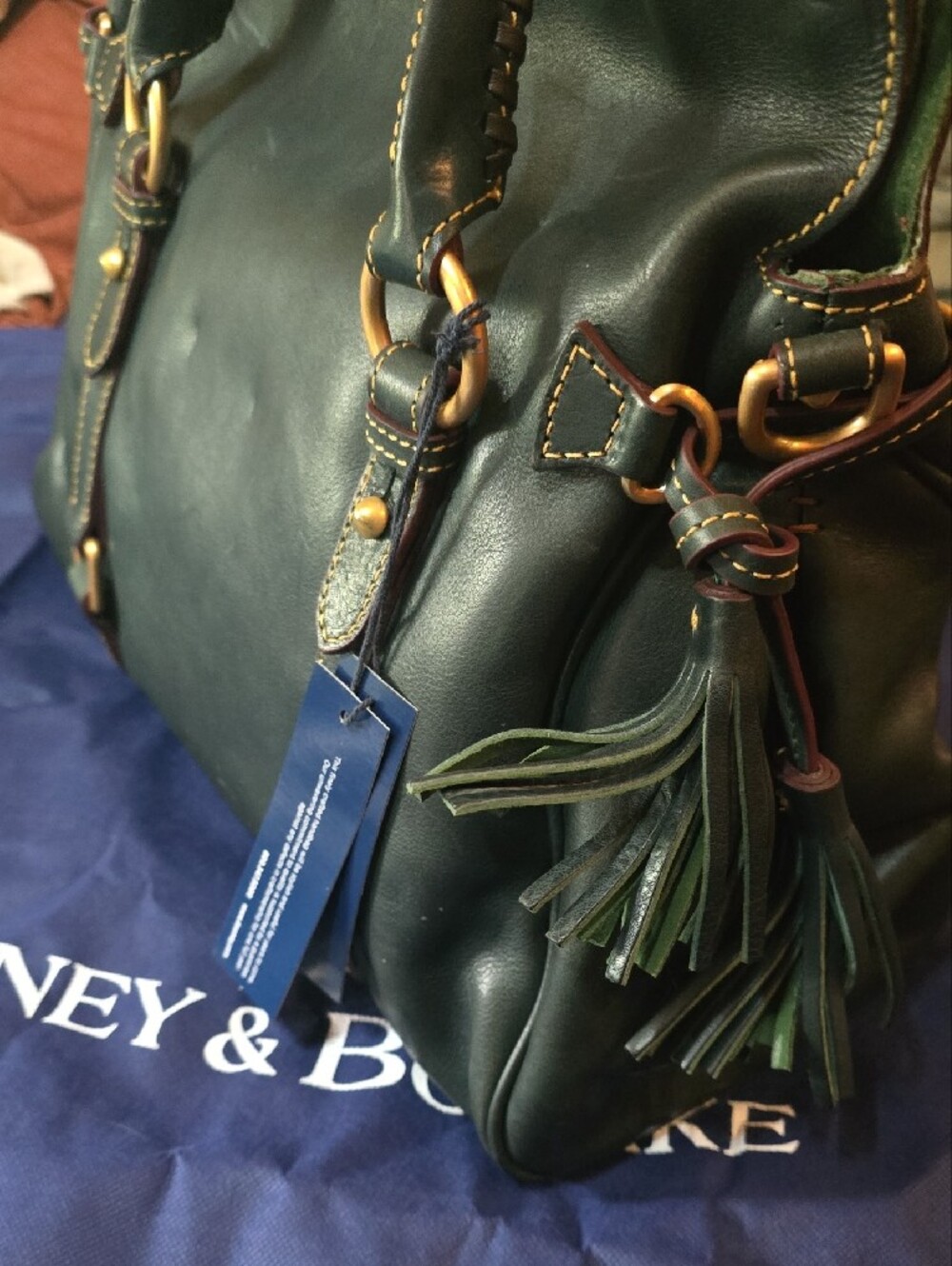 Dooney & Bourke Green Leather Large Satchel with Gold Hardware - Picture 3 of 7